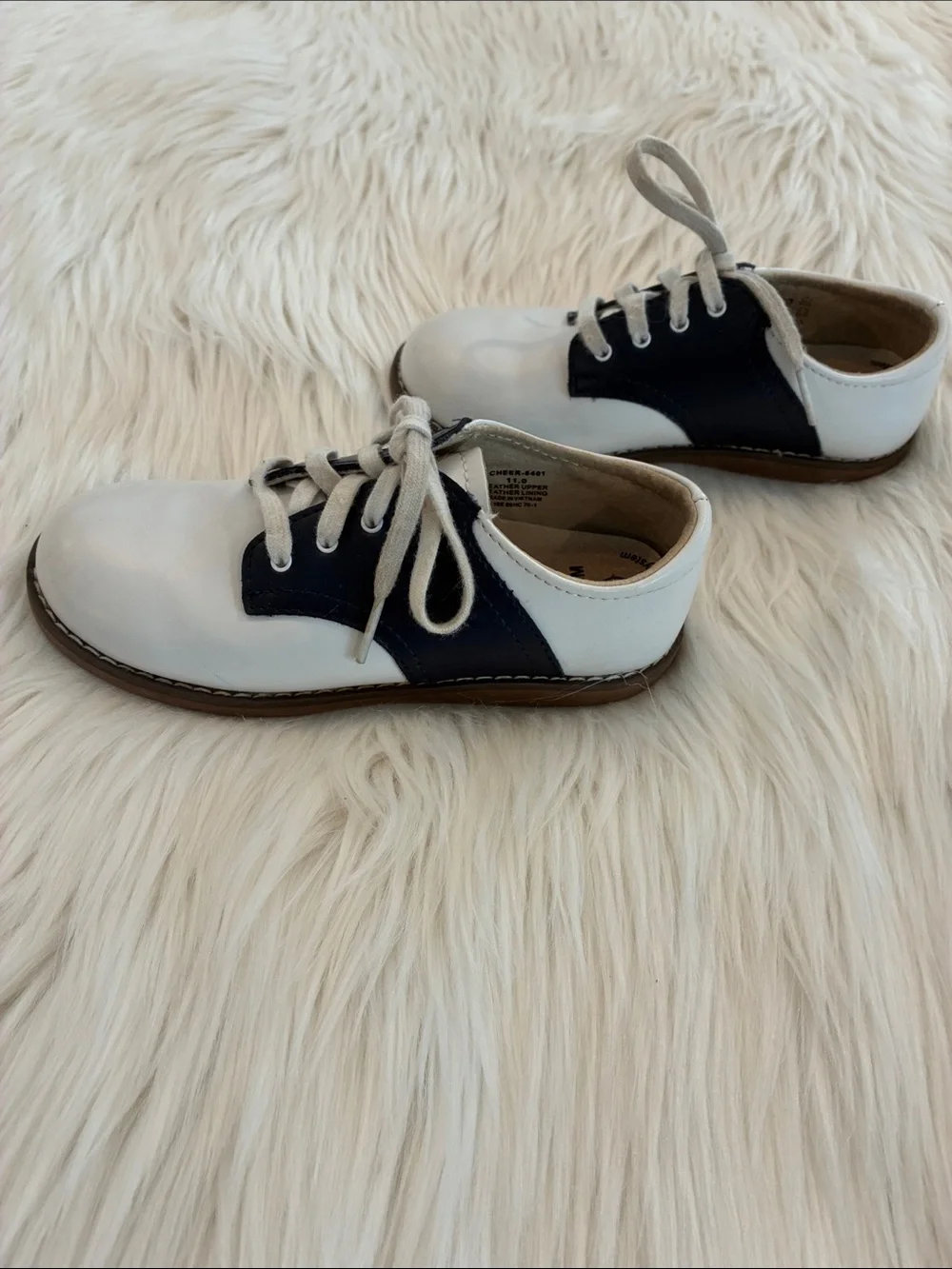 FootMates Toddler Cheer White and Navy Saddle Shoes